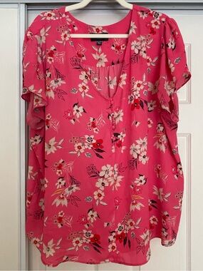 Premise Women’s Pink Floral Button-Front Blouse with Tulip Flutter Sleeves